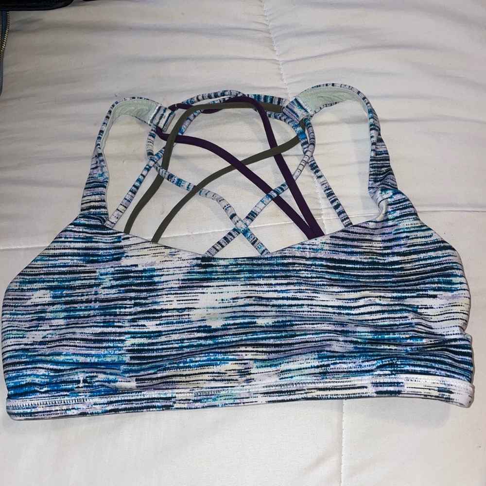 lululemon sports bra